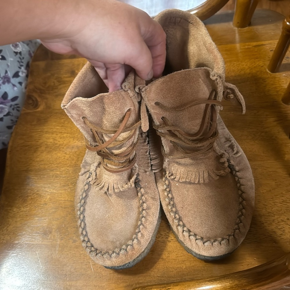 Laurentian chief moccasin women’s size 7